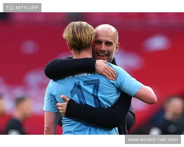 瓜帅重夺英超月奖逼近传奇